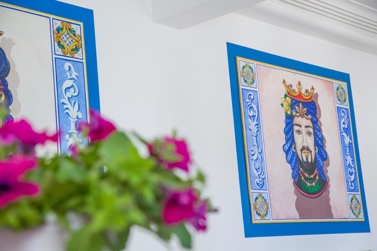 גיארדיני נאקסוס Assinos Palace Hotel מראה חיצוני תמונה