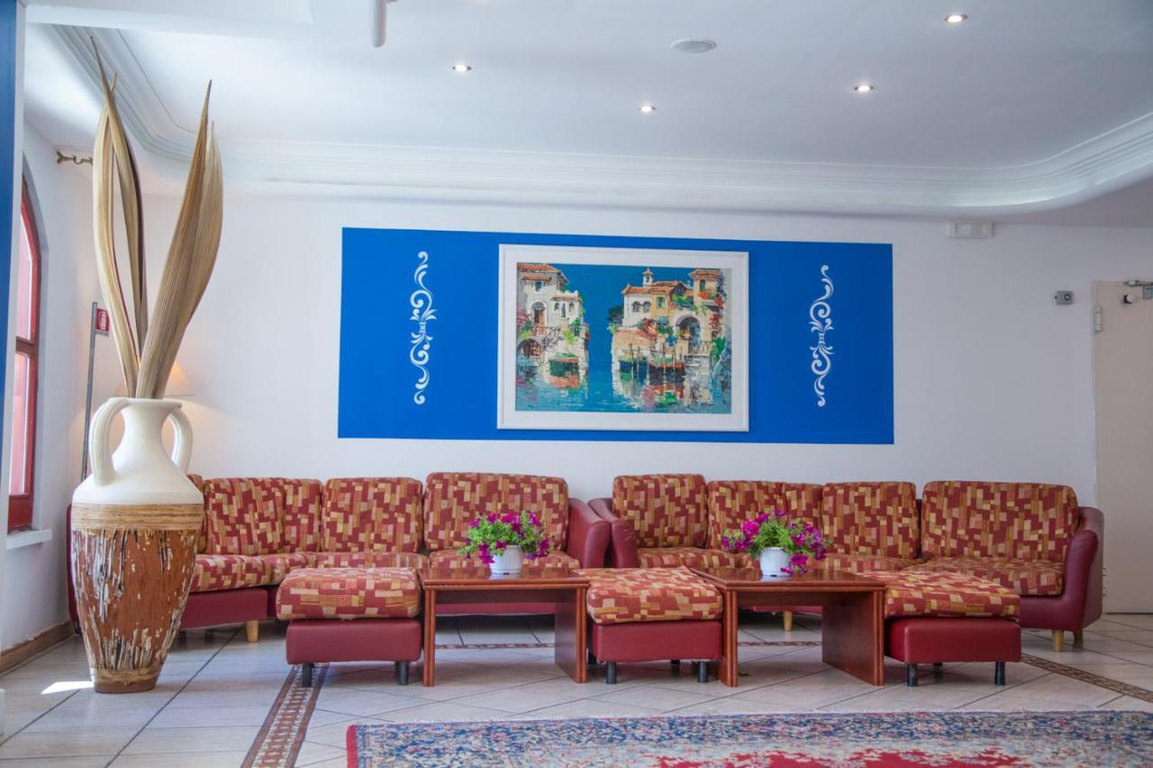 גיארדיני נאקסוס Assinos Palace Hotel מראה חיצוני תמונה